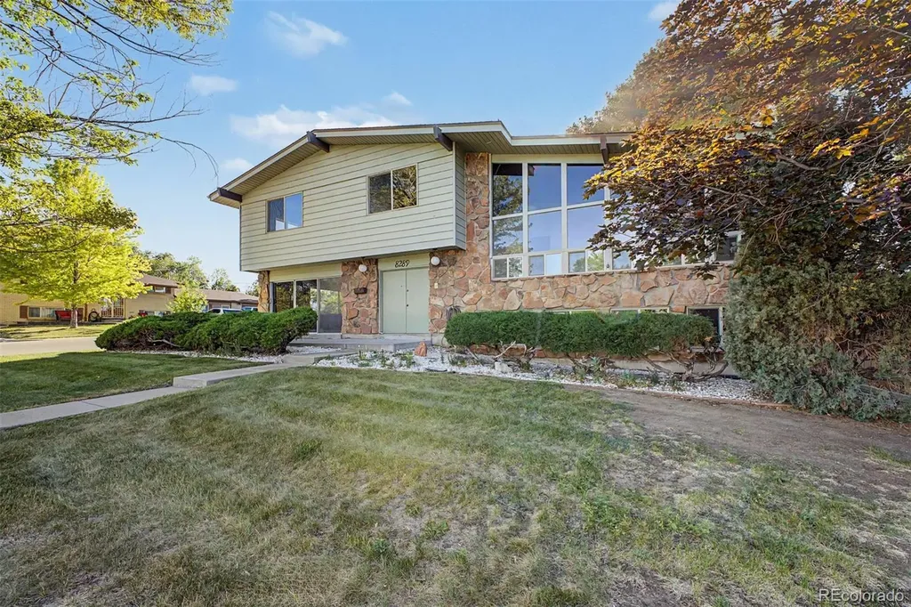 8289 Greenwood Boulevard Denver CO 80221