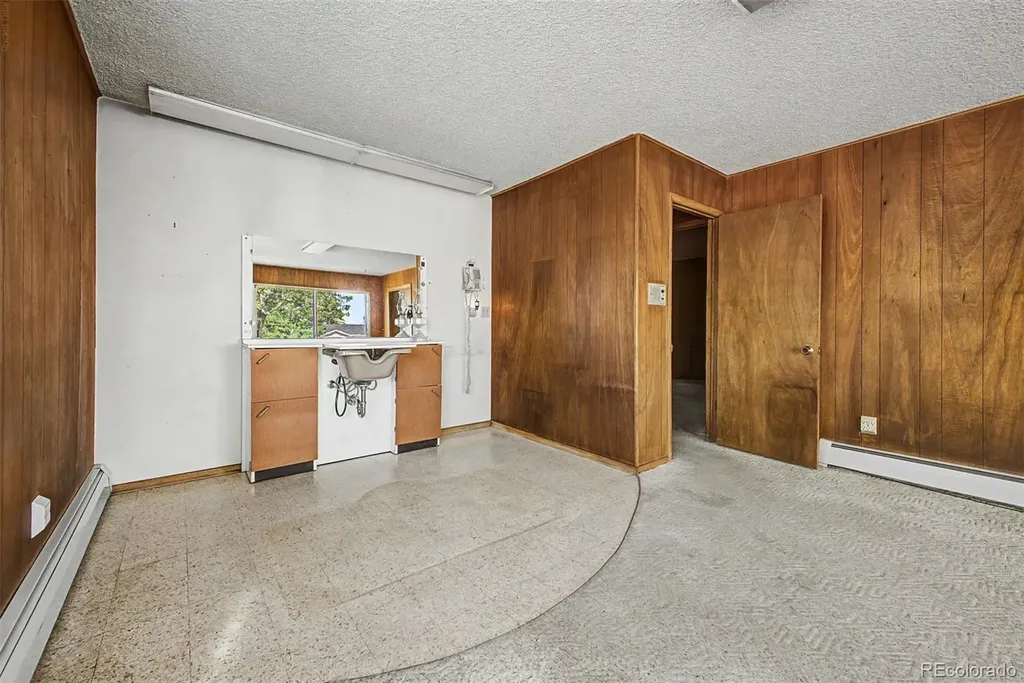 8289 Greenwood Boulevard Denver CO 80221