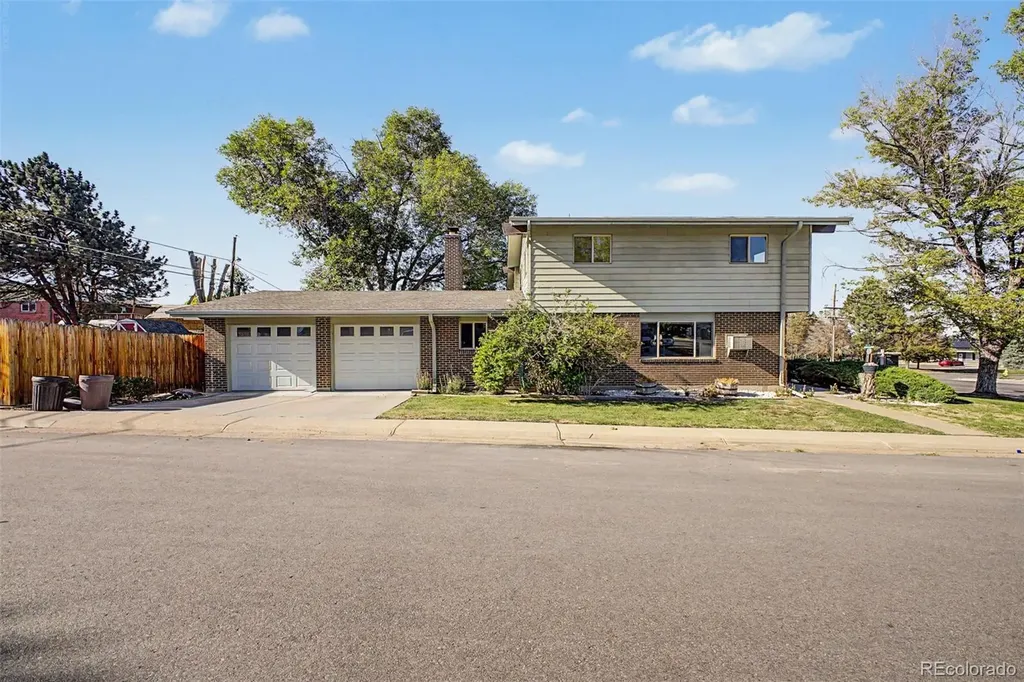 8289 Greenwood Boulevard Denver CO 80221