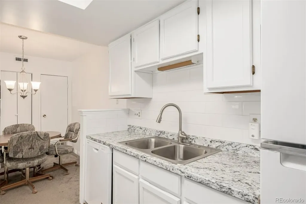 8335 Fairmount Drive Denver CO 80247