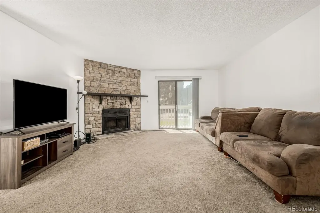8335 Fairmount Drive Denver CO 80247