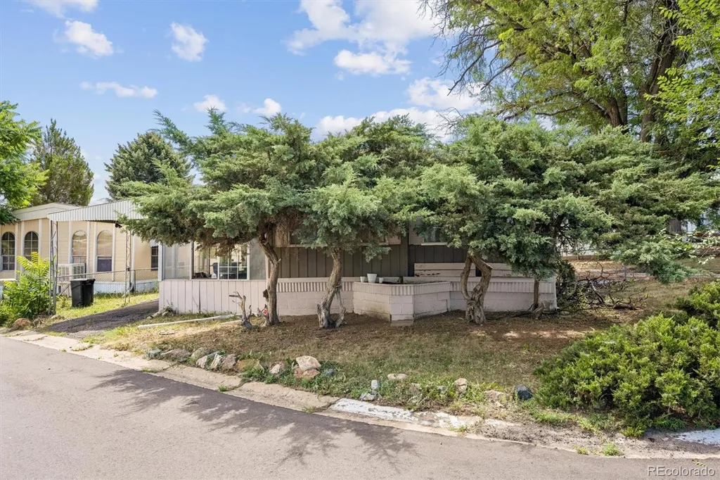 1801 W 92nd Avenue Denver CO 80260