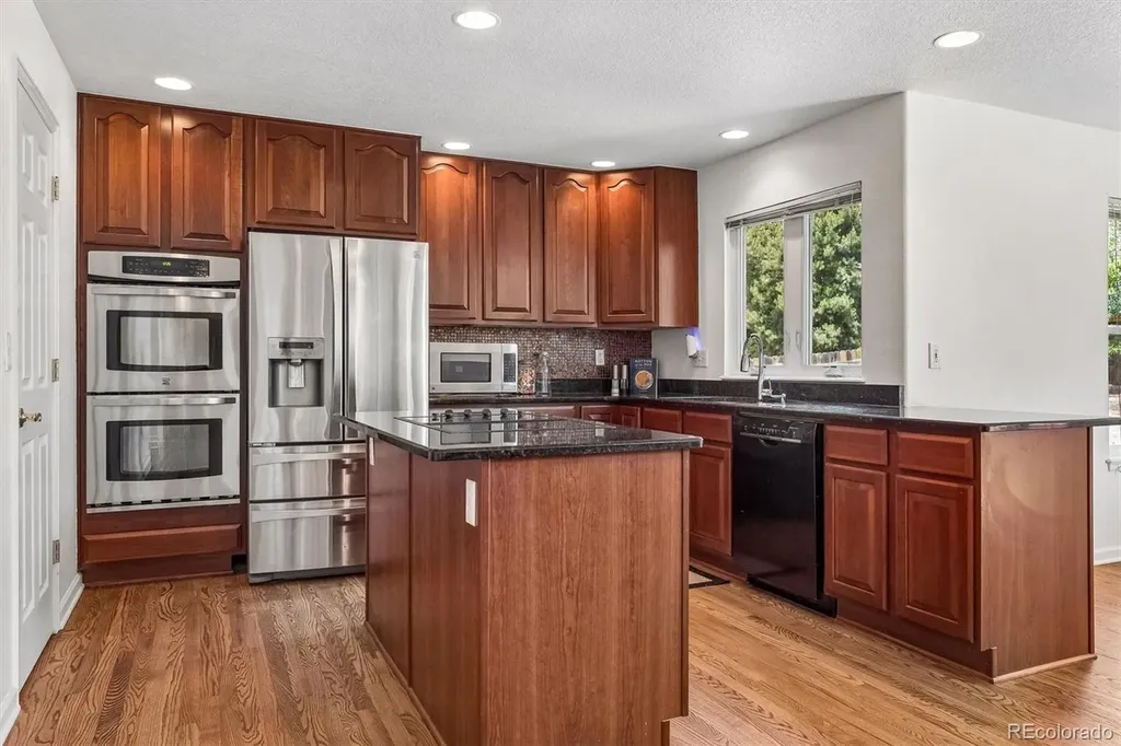 6129 S Newark Way Englewood CO 80111