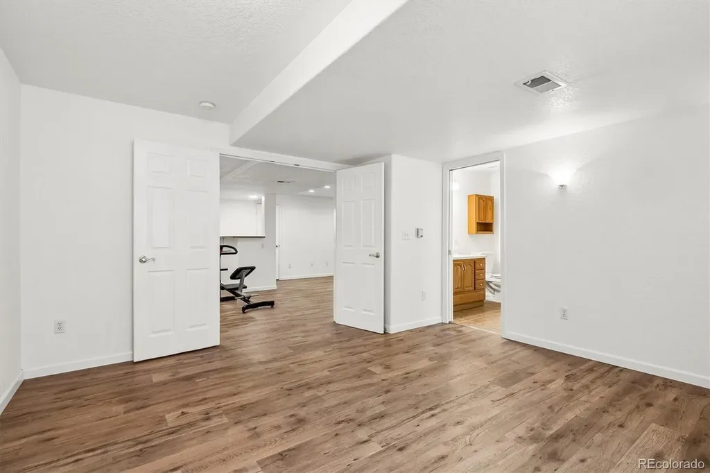 6129 S Newark Way Englewood CO 80111