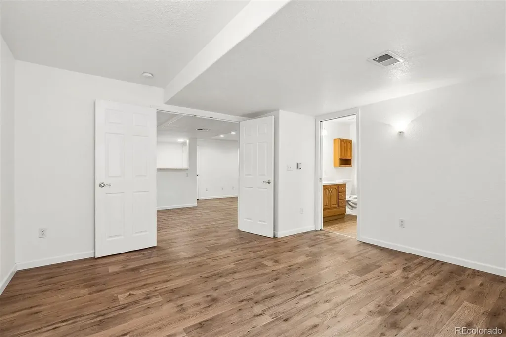 6129 S Newark Way Englewood CO 80111