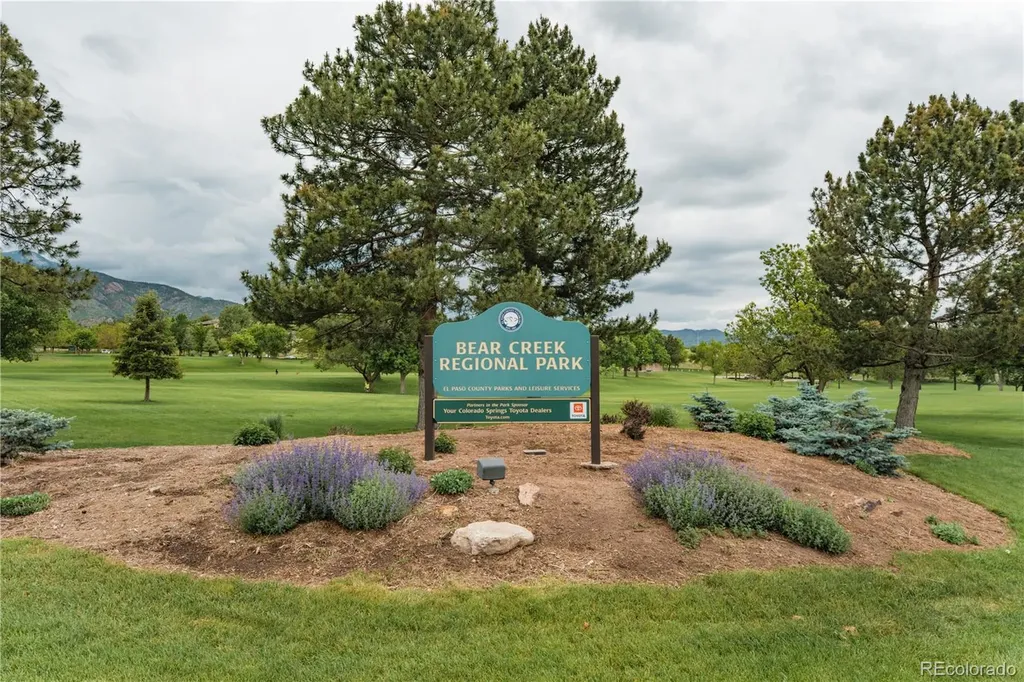 1009 Parkview Boulevard Colorado Springs CO 80905