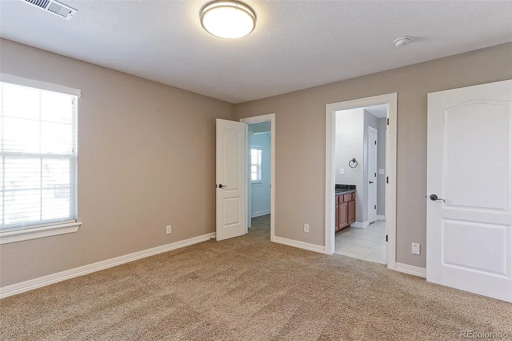 6260 Saddleback Avenue Longmont CO 80504