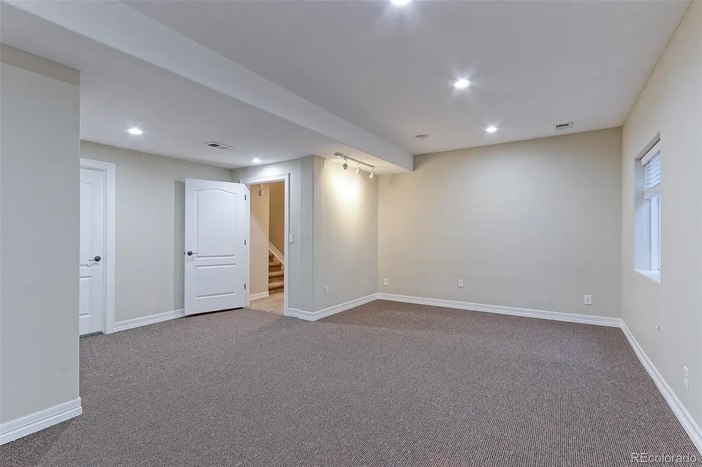 6260 Saddleback Avenue Longmont CO 80504