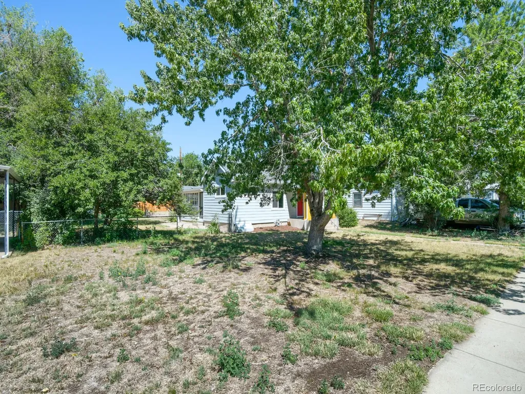 4985 Newton Street Denver CO 80221