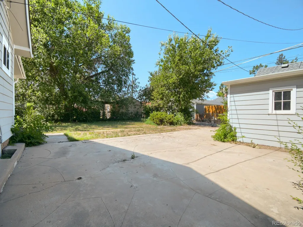 4985 Newton Street Denver CO 80221