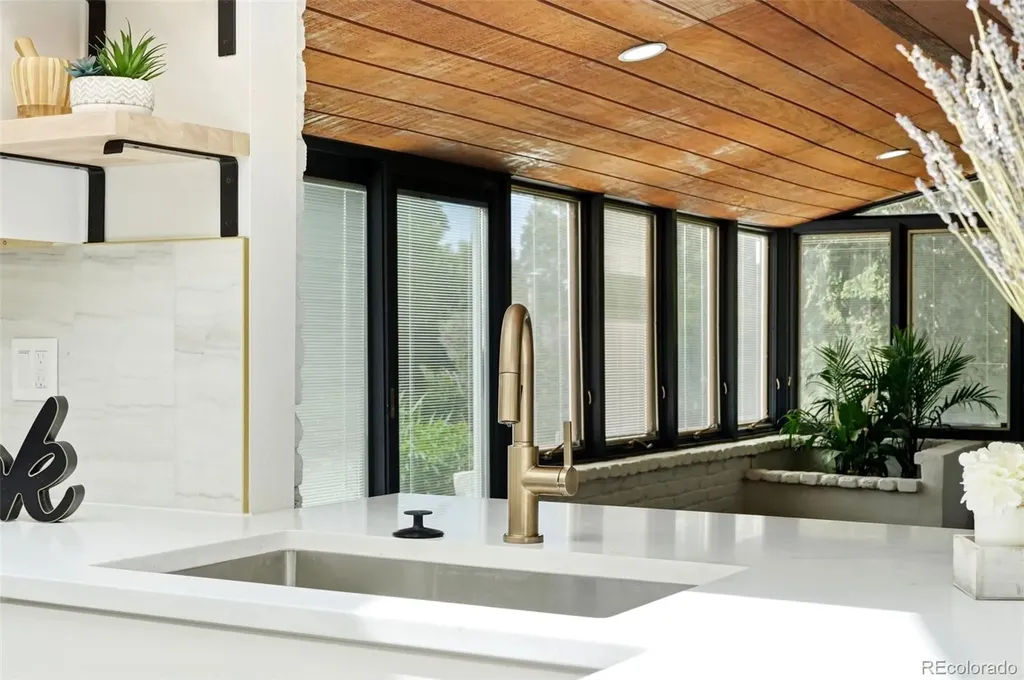 2713 S Paris Place Aurora CO 80014