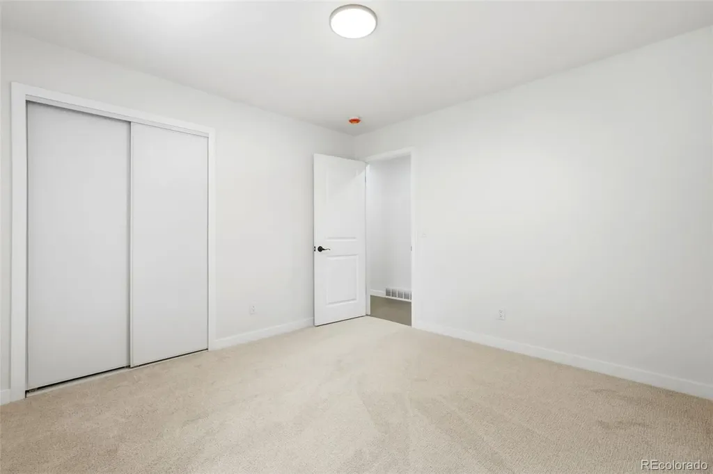 2713 S Paris Place Aurora CO 80014