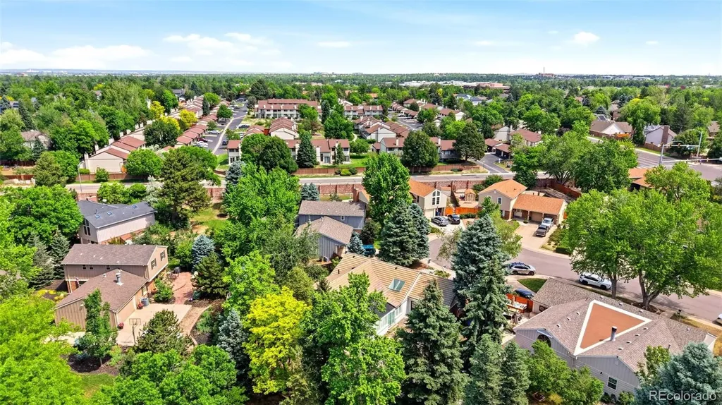 2713 S Paris Place Aurora CO 80014