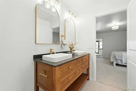 2713 S Paris Place Aurora CO 80014