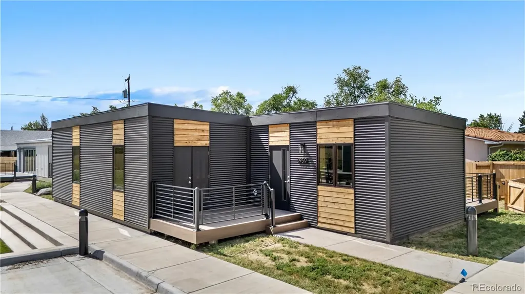 1959 Blackhawk Street Aurora CO 80011