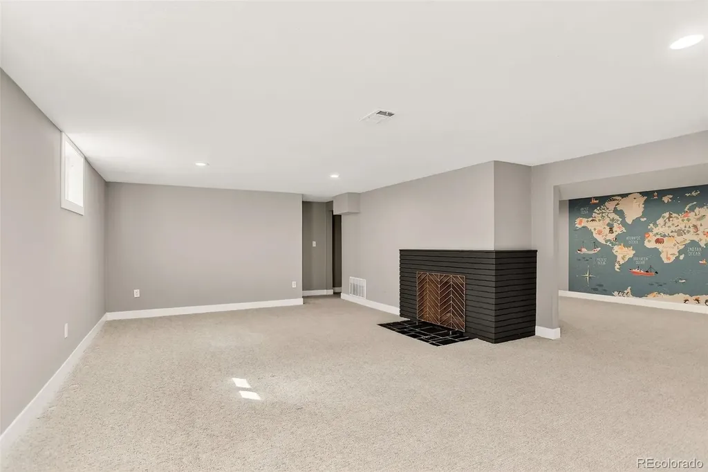 6174 S Fairfield Street Littleton CO 80120