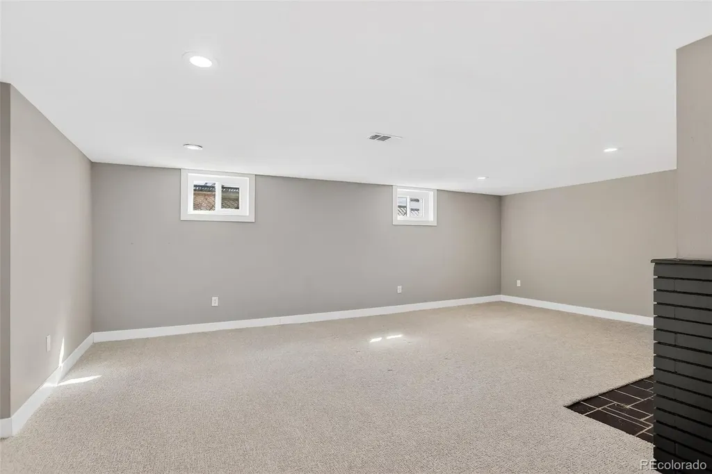 6174 S Fairfield Street Littleton CO 80120
