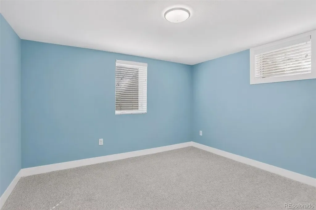 6174 S Fairfield Street Littleton CO 80120