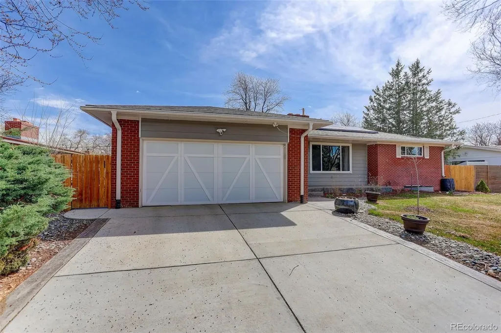 6174 S Fairfield Street Littleton CO 80120