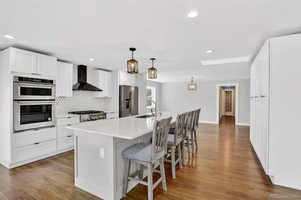 6174 S Fairfield Street Littleton CO 80120