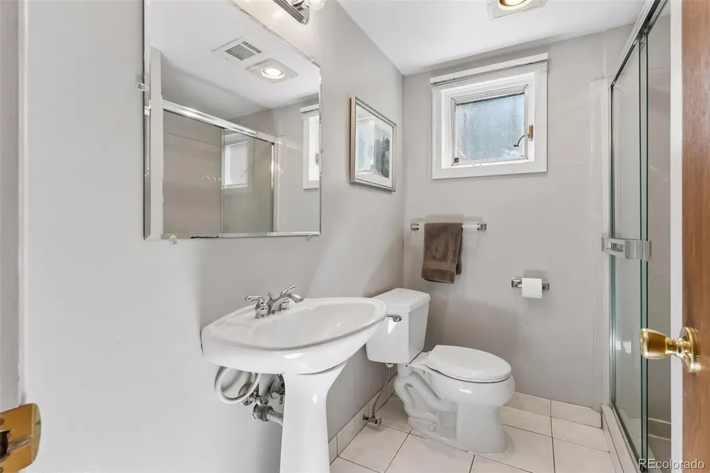 2083 S Alton Way Denver CO 80231