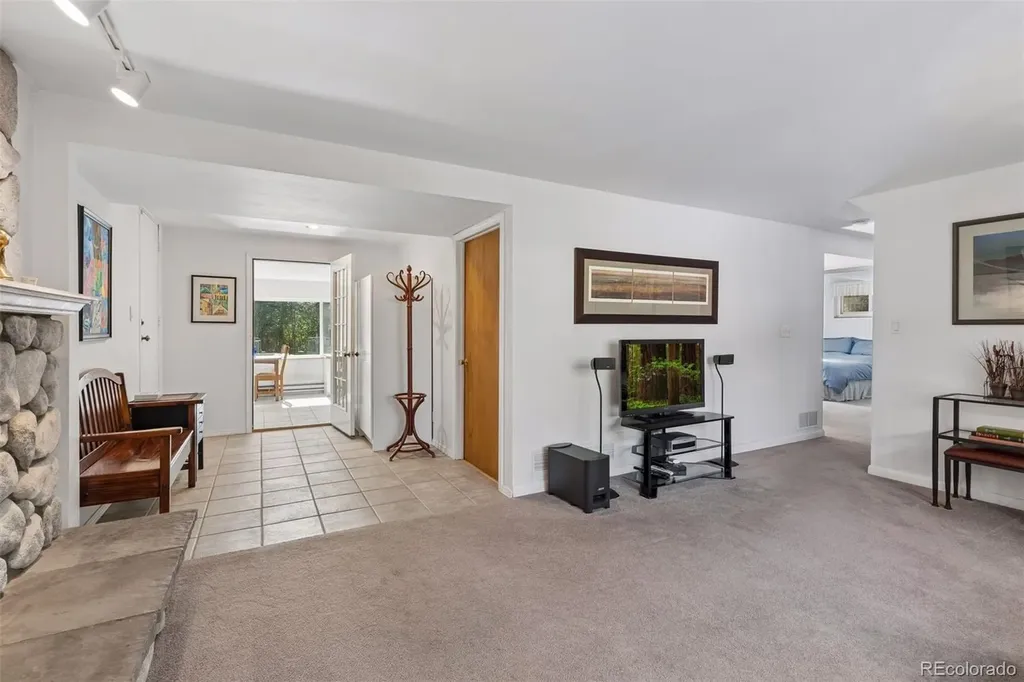 2083 S Alton Way Denver CO 80231