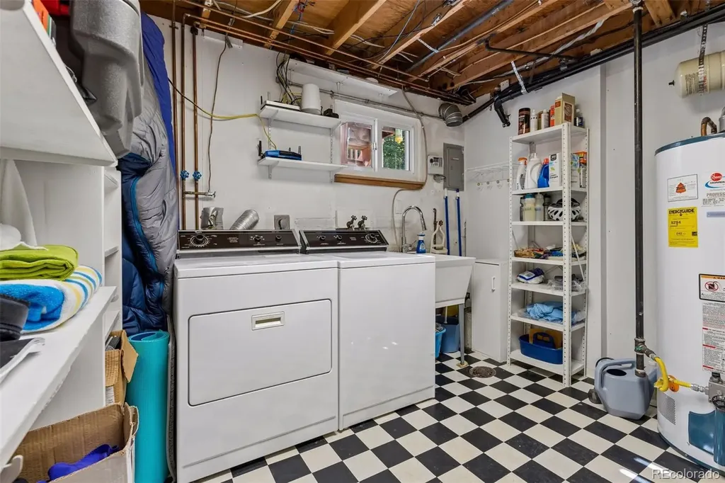 2083 S Alton Way Denver CO 80231