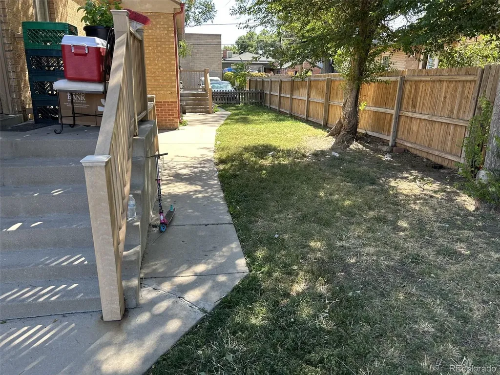 1480 Boston Street Aurora CO 80010