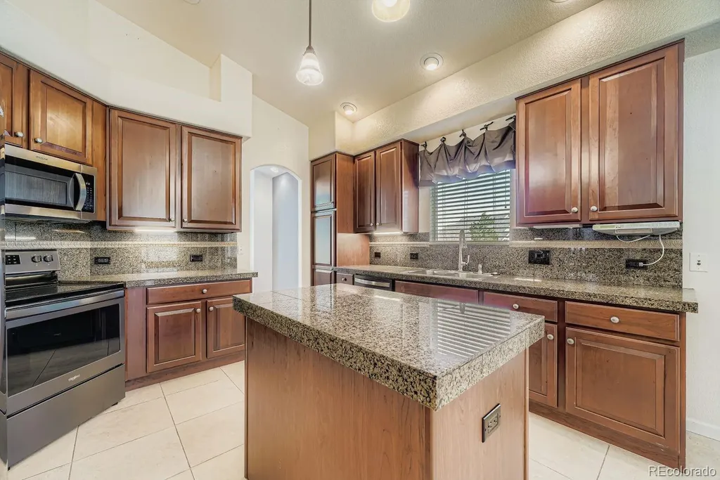 22754 E Rowland Drive Aurora CO 80016