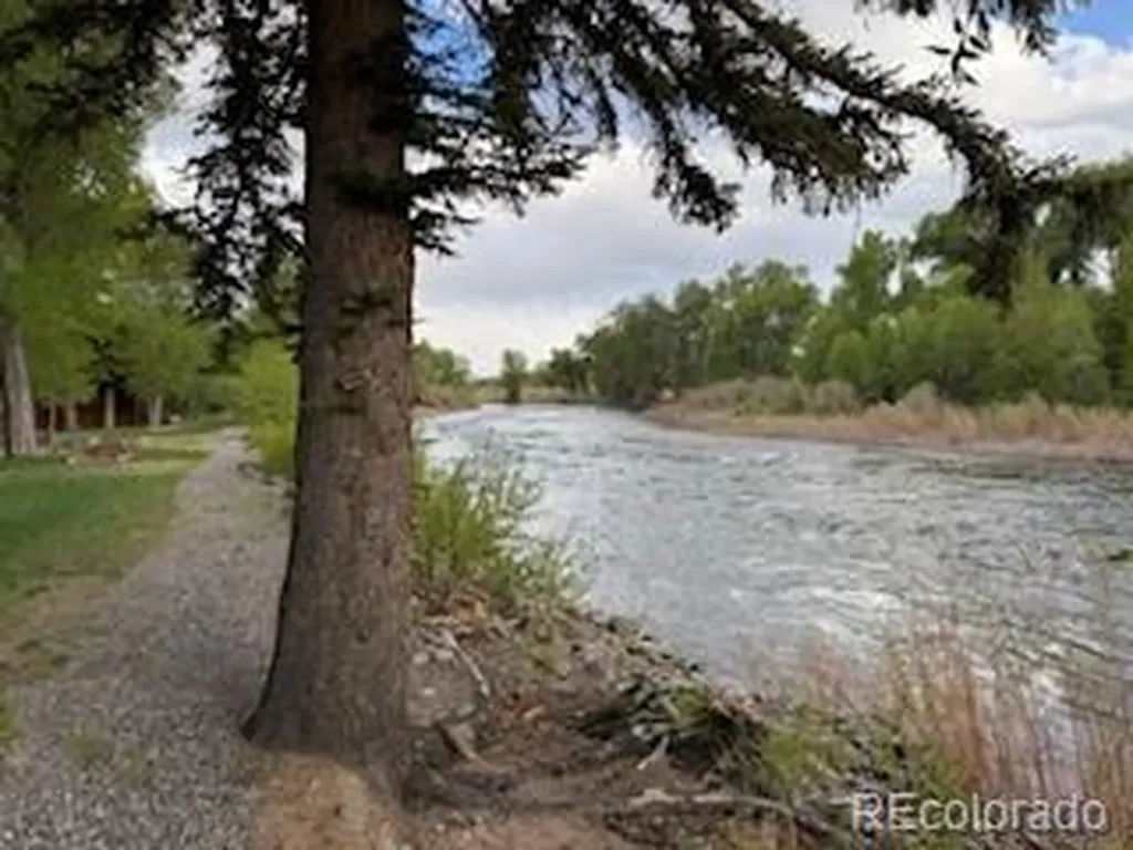 553 E Pfeiffer Loop South Fork CO 81154