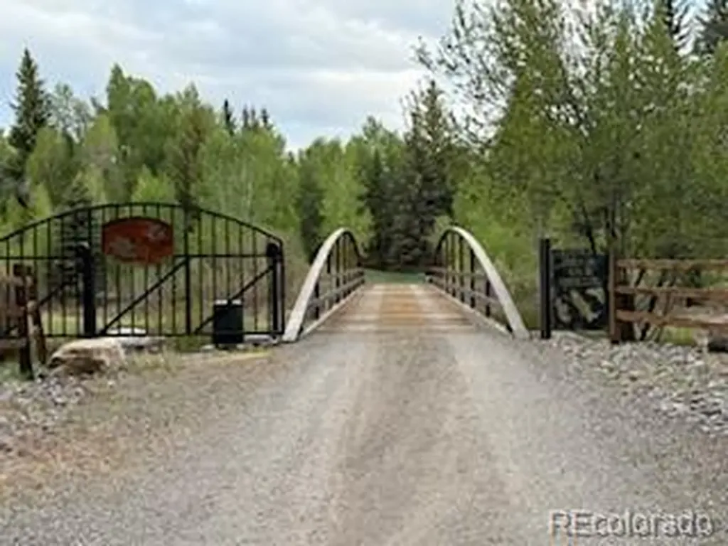 553 E Pfeiffer Loop South Fork CO 81154