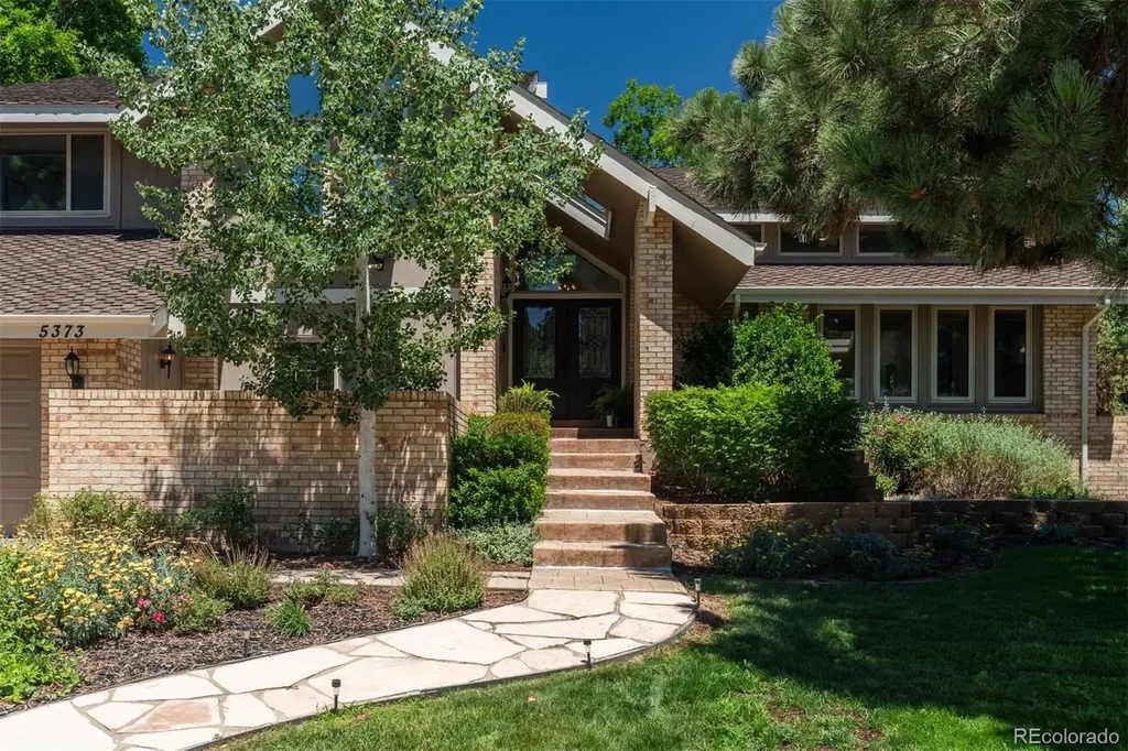 5373 E Links Circle Centennial CO 80122