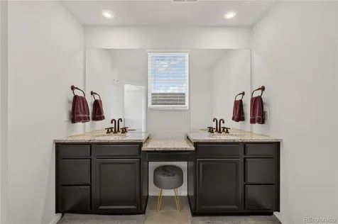963 Chokecherry Court Elizabeth CO 80107