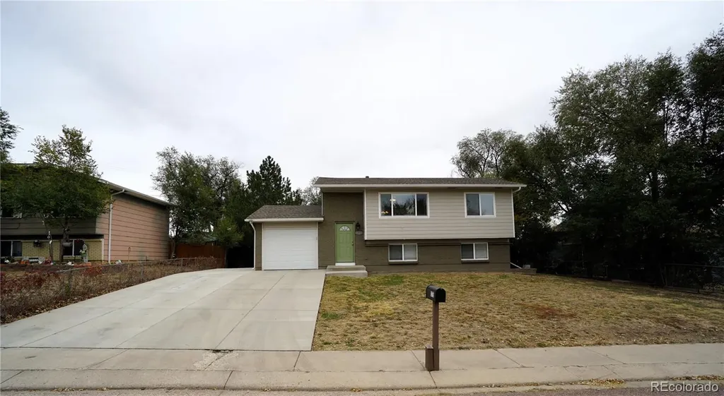 1375 Luna Drive Fountain CO 80817