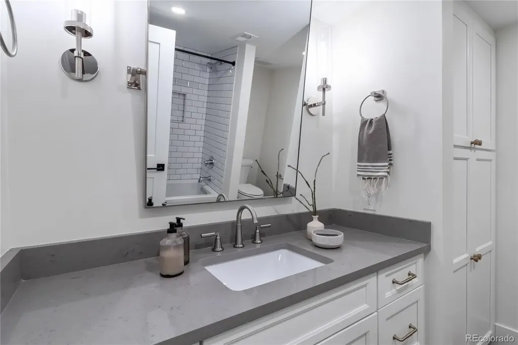 2645 Fairfax Street Denver CO 80207