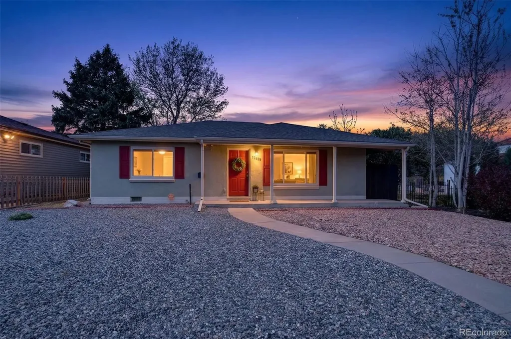 1769 Hanover Street Aurora CO 80010