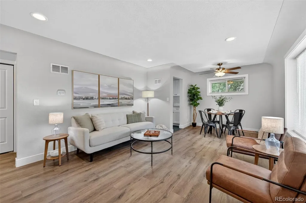 1769 Hanover Street Aurora CO 80010