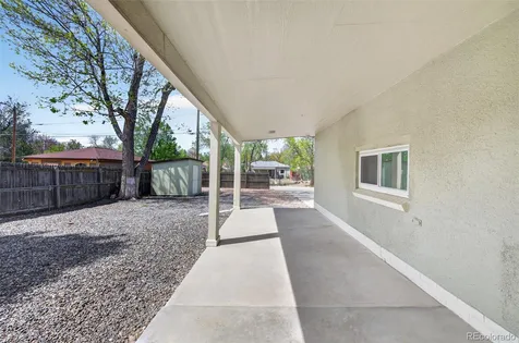 1769 Hanover Street Aurora CO 80010