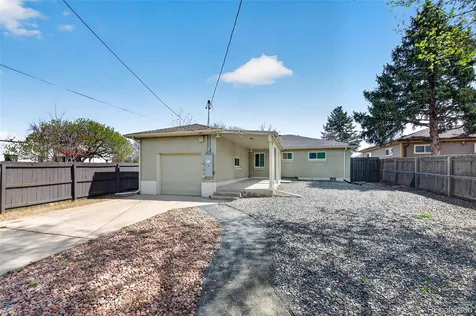 1769 Hanover Street Aurora CO 80010