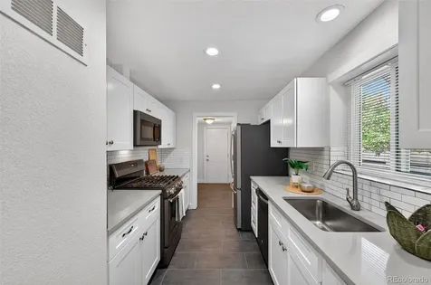 1769 Hanover Street Aurora CO 80010