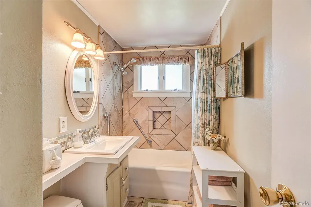 1026 W Princeton Place Englewood CO 80110