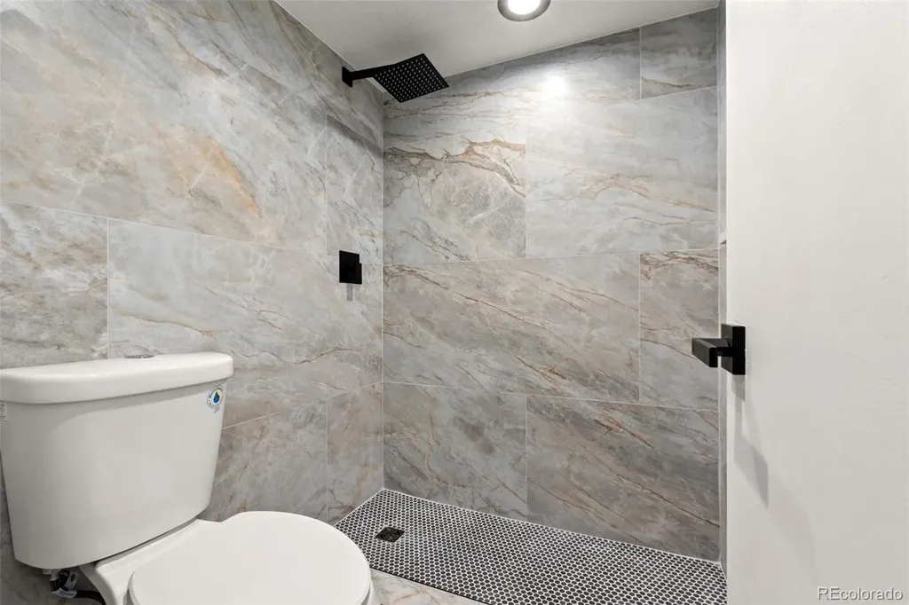 364 S Ironton Street Aurora CO 80012