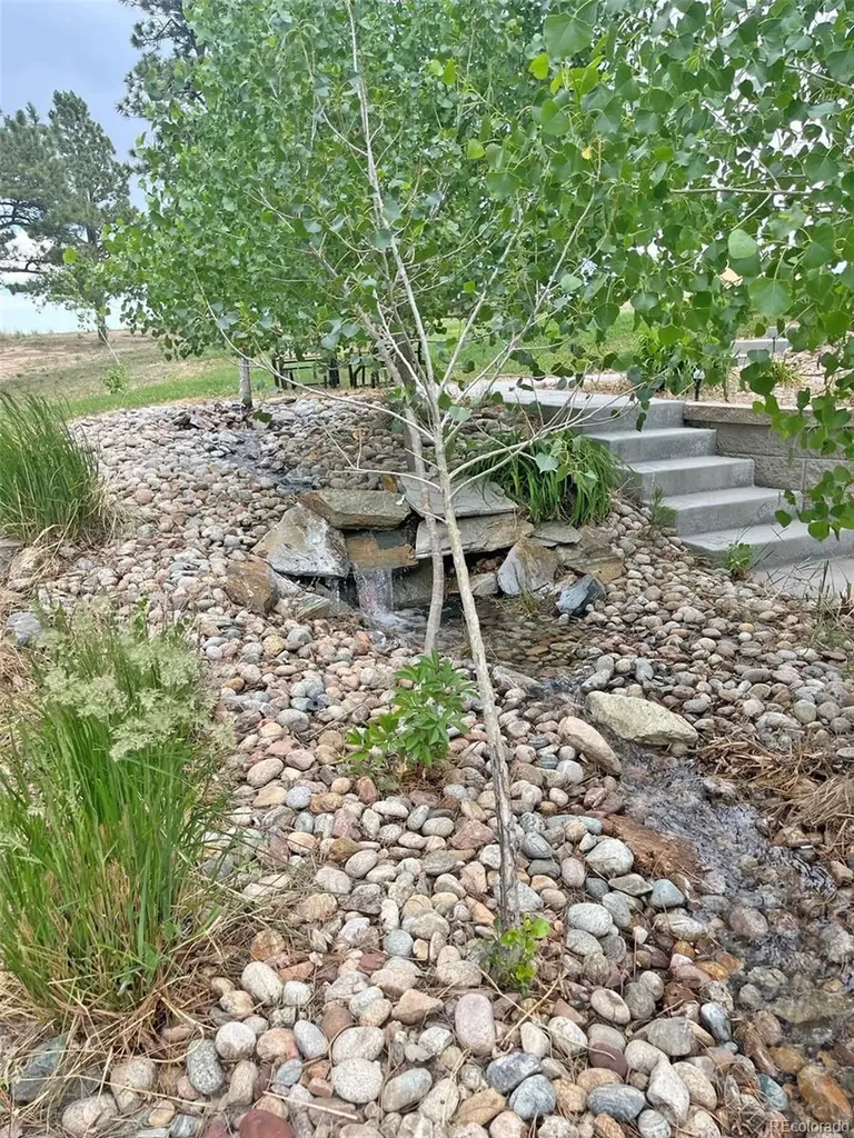 6200 Canyon Trail Elizabeth CO 80107