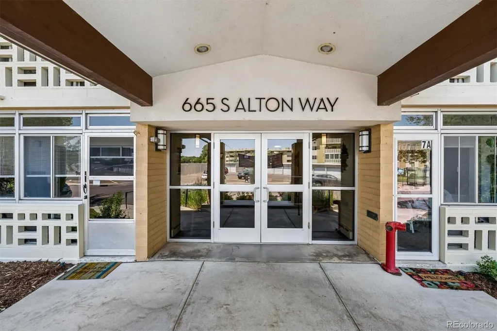 665 S Alton Way Denver CO 80247
