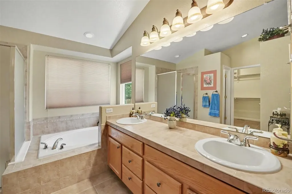 19158 W 61st Avenue Golden CO 80403