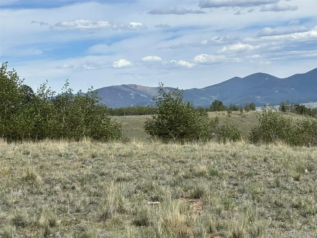 135 Hawk Way Como CO 80432