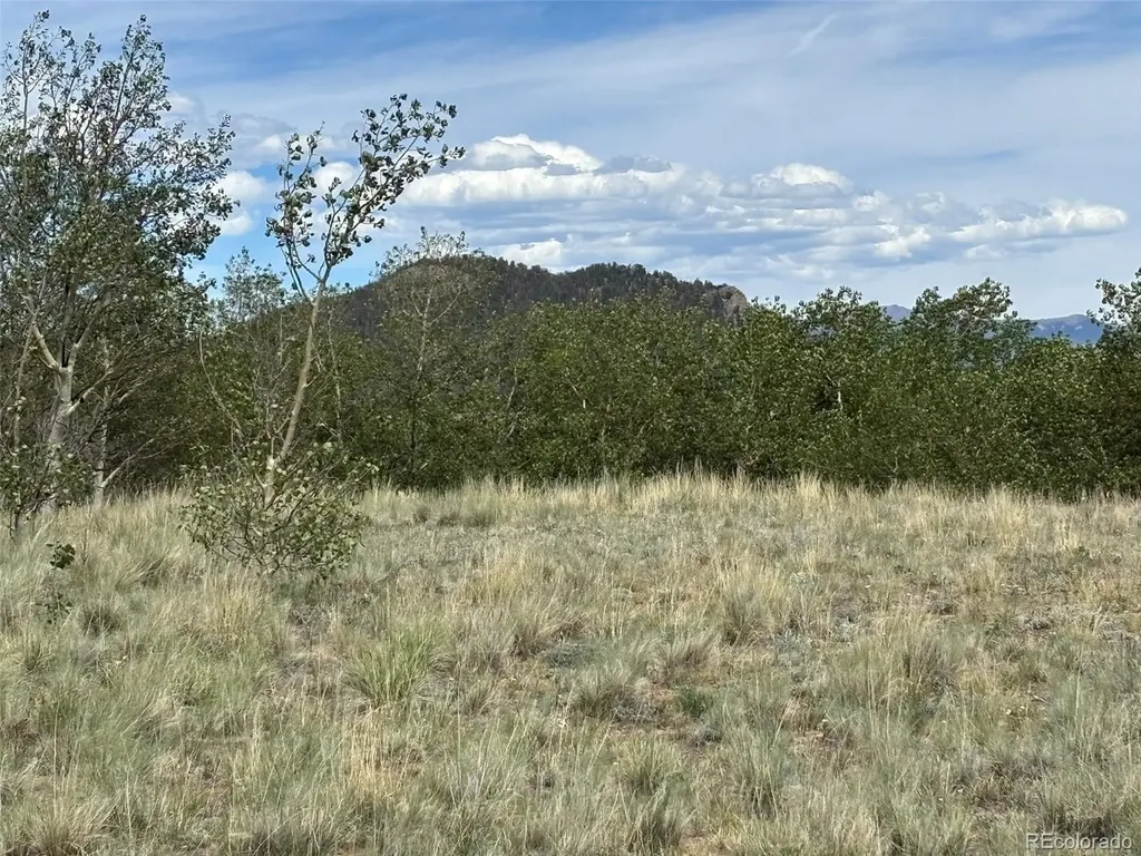 135 Hawk Way Como CO 80432