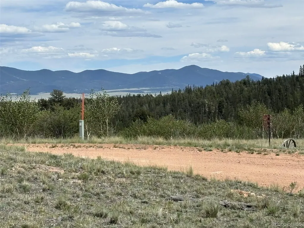 135 Hawk Way Como CO 80432
