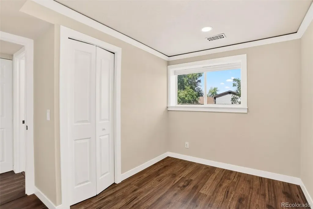1672 S Rifle Street Aurora CO 80017