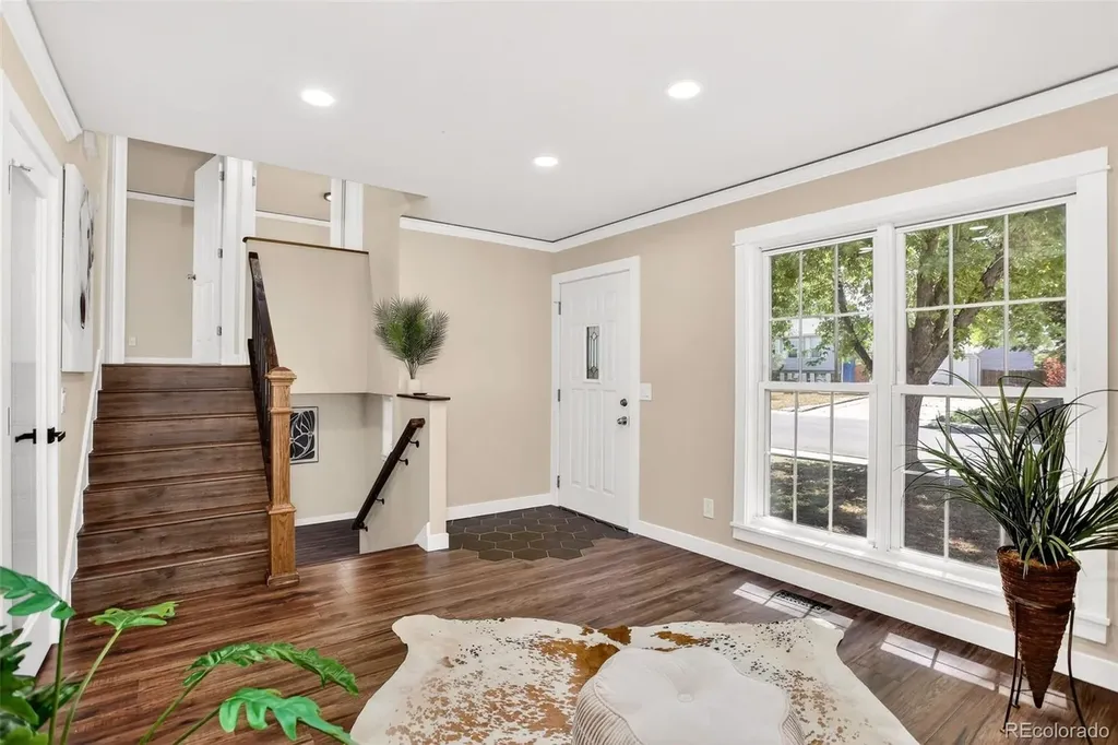 1672 S Rifle Street Aurora CO 80017